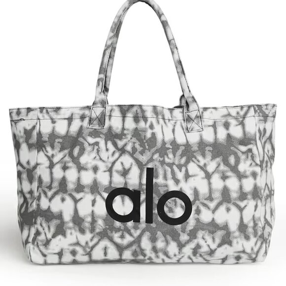 Alo Yoga Handbags - Tie Dye Shopper Tote